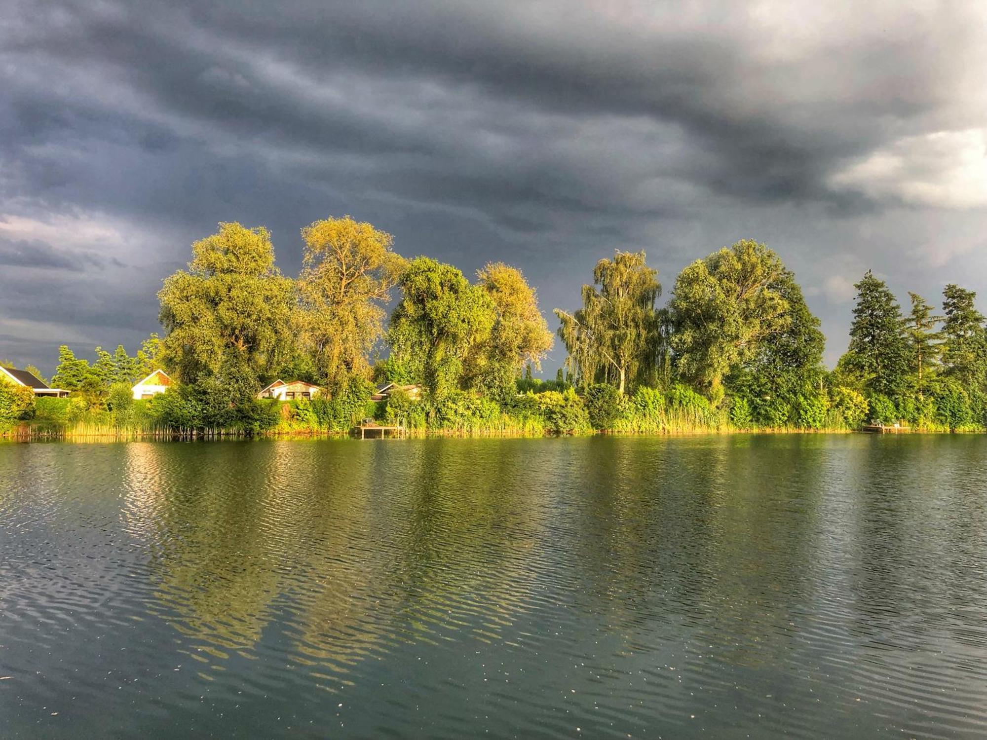 Recreatiepark De Markplas Opheusden Exterior foto